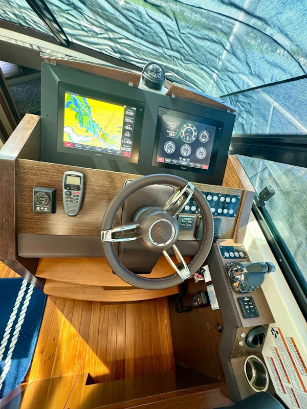 Tiara Yachts-53 Coupe 2017-SNEEZY Grand Haven-Michigan-United States-5622665