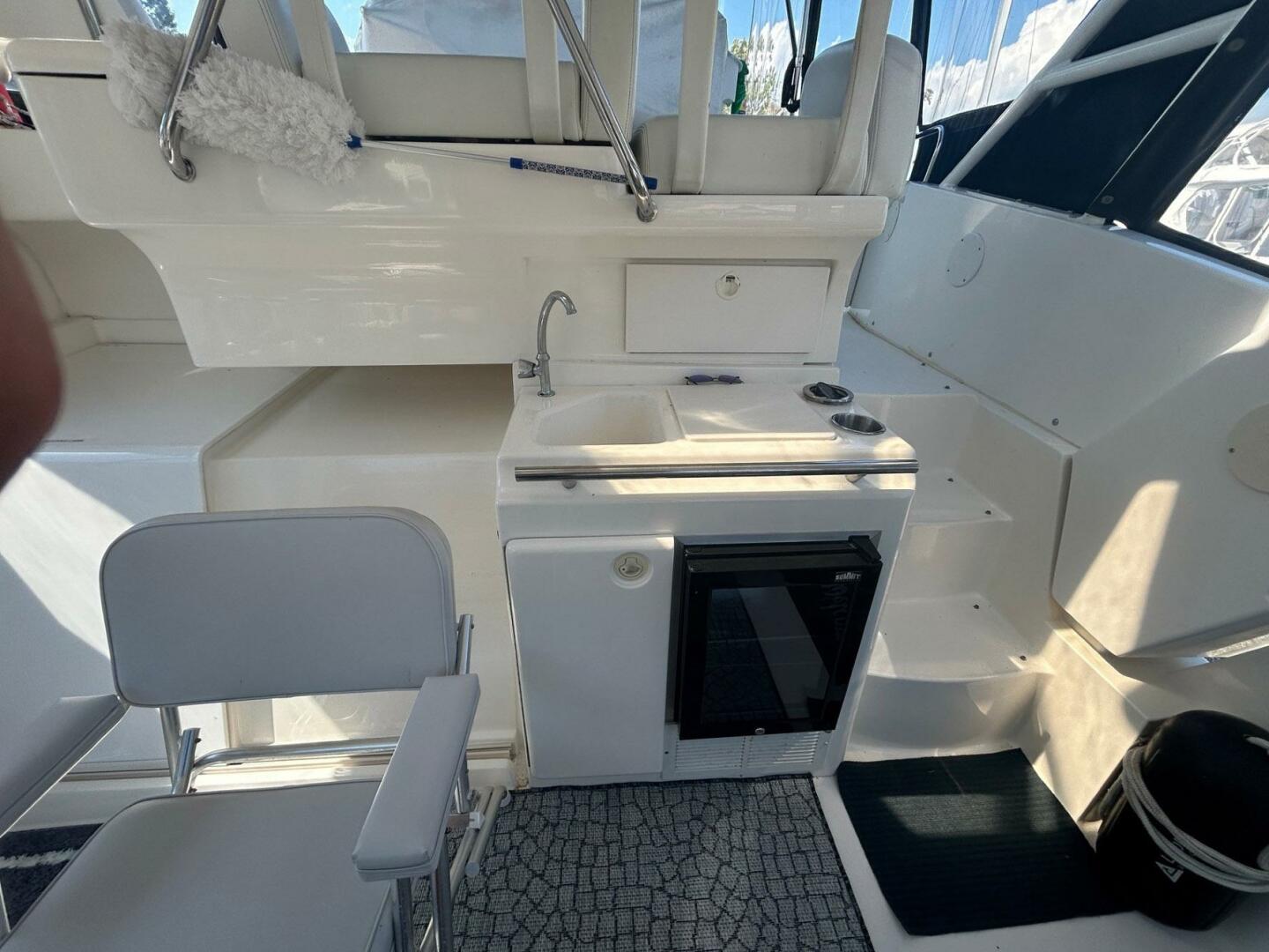 Silverton-352 Motor Yacht 2000-Knot On Call Baltimore-Maryland-United States-5624583 | Thumbnail