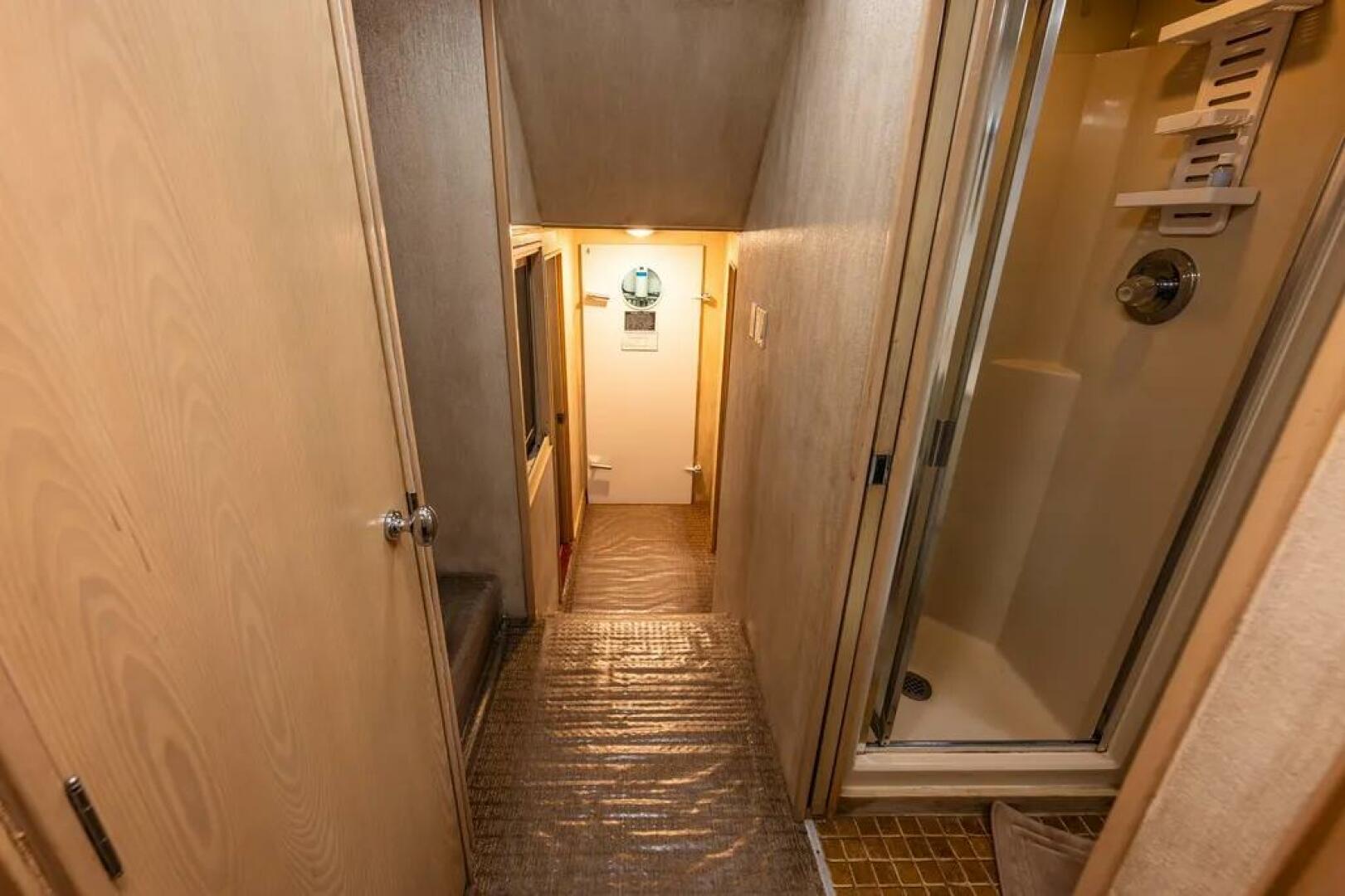 Broward-102 1991-Andiamo SEATTLE-Washington-United States-5627320 | Thumbnail