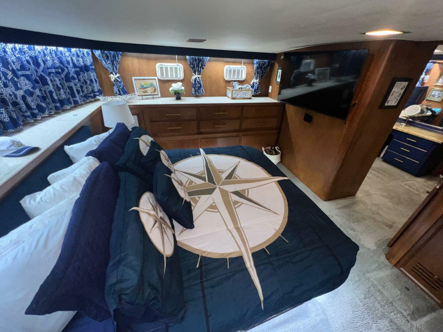 Hatteras-Motor Yacht 1988 -Seabrook-Texas-United States-5629833 | Thumbnail
