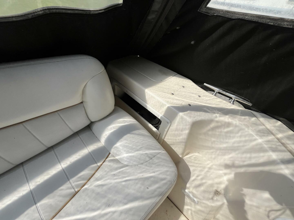 Rinker-Fiesta Vee 340 2000-Si Caro Sodus Point-New York-United States-5636359