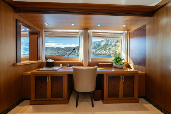 Timmerman-Custom Tri-Deck 2009-LATITUDE Viareggio-Italy-5826420