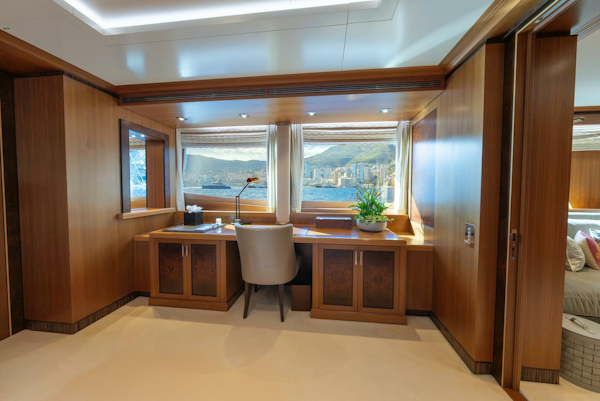 Timmerman-Custom Tri-Deck 2009-LATITUDE Viareggio-Italy-5826416