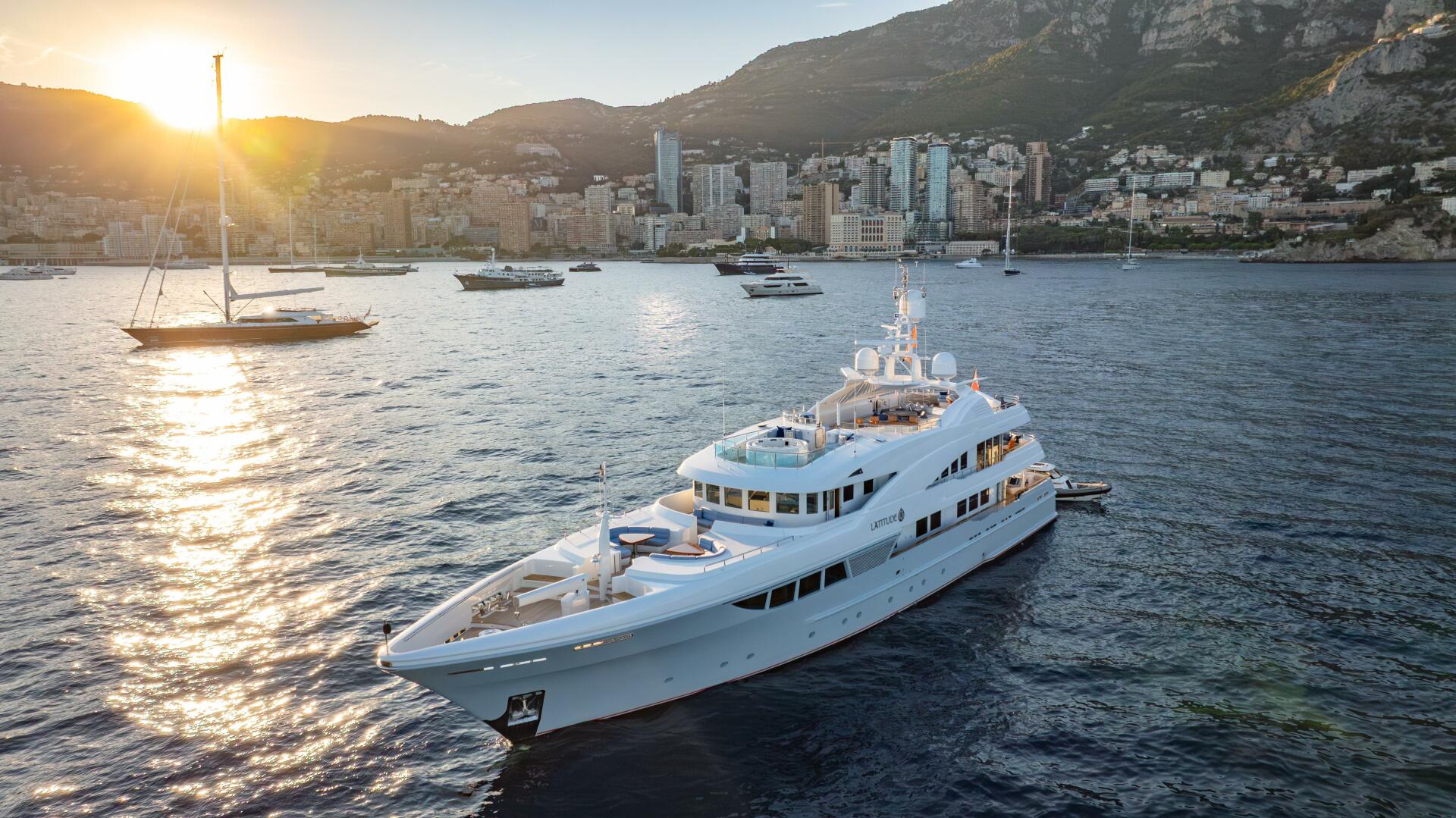 Timmerman-Custom Tri-Deck 2009-LATITUDE Viareggio-Italy-Monaco At Sunset Bow On Port Side-5758140 | Thumbnail