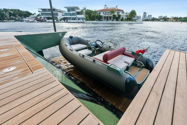 Wally-Wallywhy 100 2025-ANOTHER WORLD Fort Lauderdale-Florida-United States-5706528