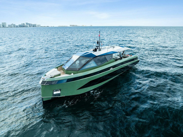 Wally-Wallywhy 100 2025-ANOTHER WORLD Fort Lauderdale-Florida-United States-5706620