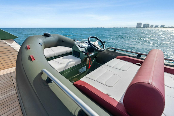 Wally-Wallywhy 100 2025-ANOTHER WORLD Fort Lauderdale-Florida-United States-5706731