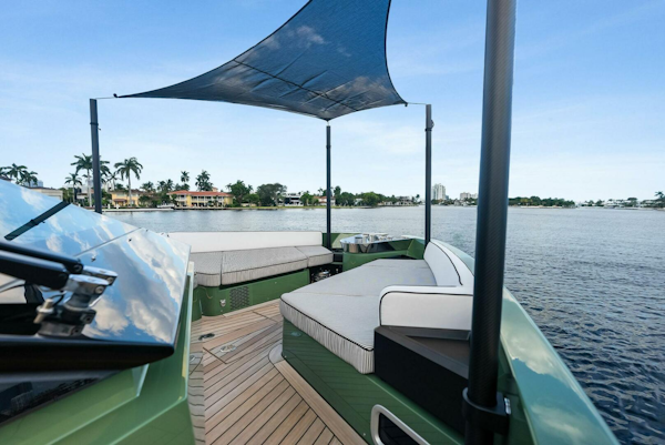Wally-Wallywhy 100 2025-ANOTHER WORLD Fort Lauderdale-Florida-United States-5706515