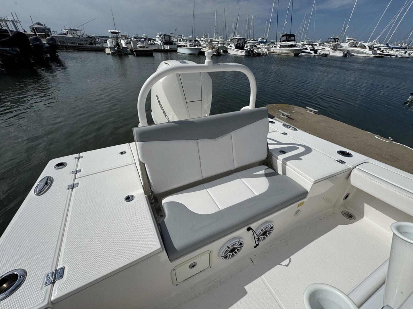 Robalo-246 Cayman 2021 -Mt. Pleasant-South Carolina-United States-5639244 | Thumbnail