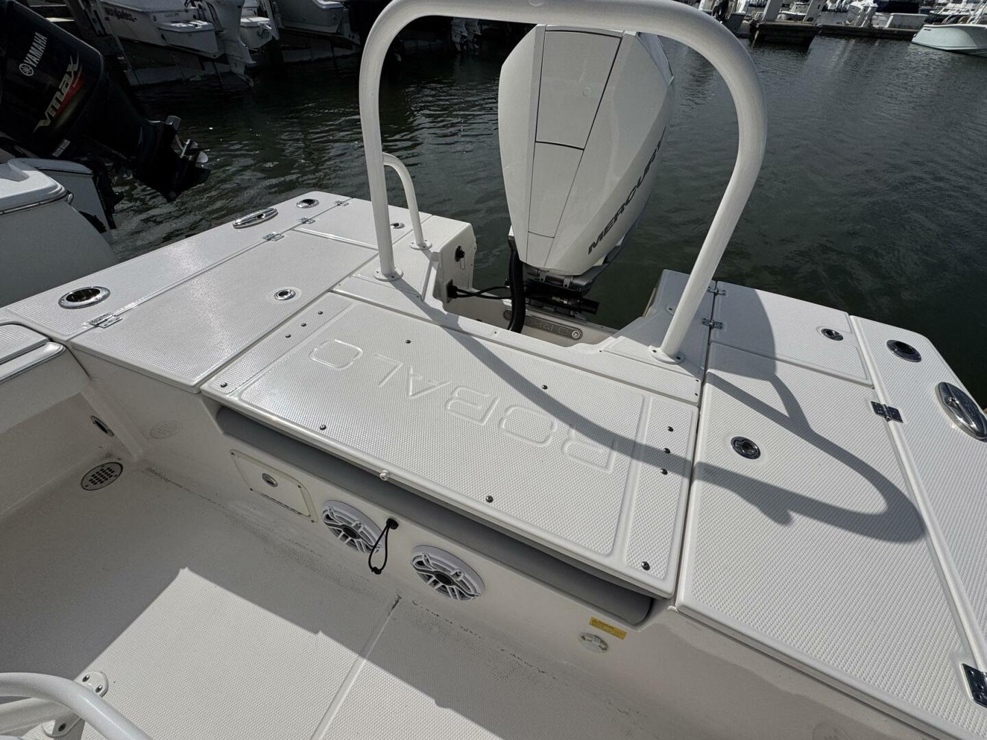 Robalo-246 Cayman 2021 -Mt. Pleasant-South Carolina-United States-5639243 | Thumbnail