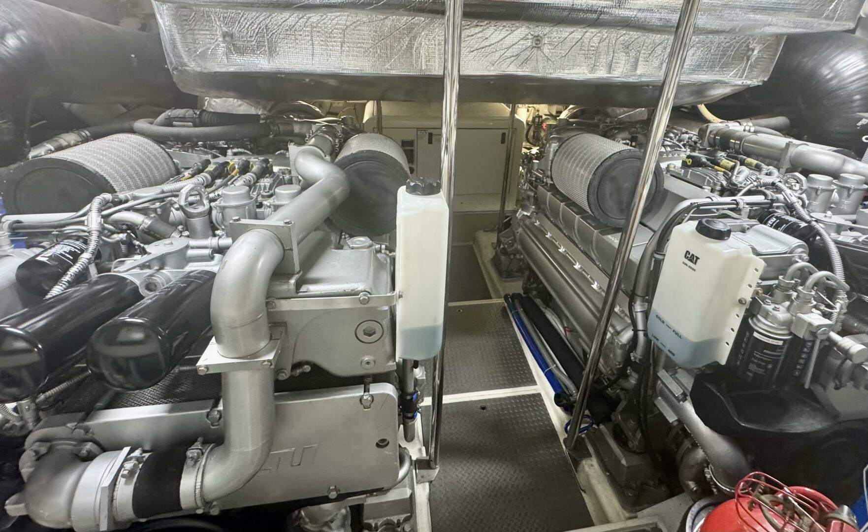 Pershing-72 2008-Uptown Girl West Palm Beach-Florida-United States-Pershing 72 Uptown Girl Engine Room-5641715 | Thumbnail