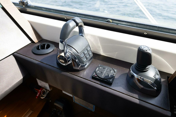 Tiara Yachts-5000 Express 2014-Salty Sam New Bedford-Massachusetts-United States-5640788