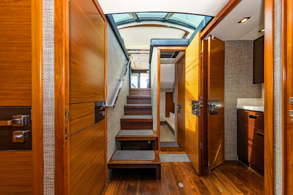 Tiara Yachts-5000 Express 2014-Salty Sam New Bedford-Massachusetts-United States-5640807