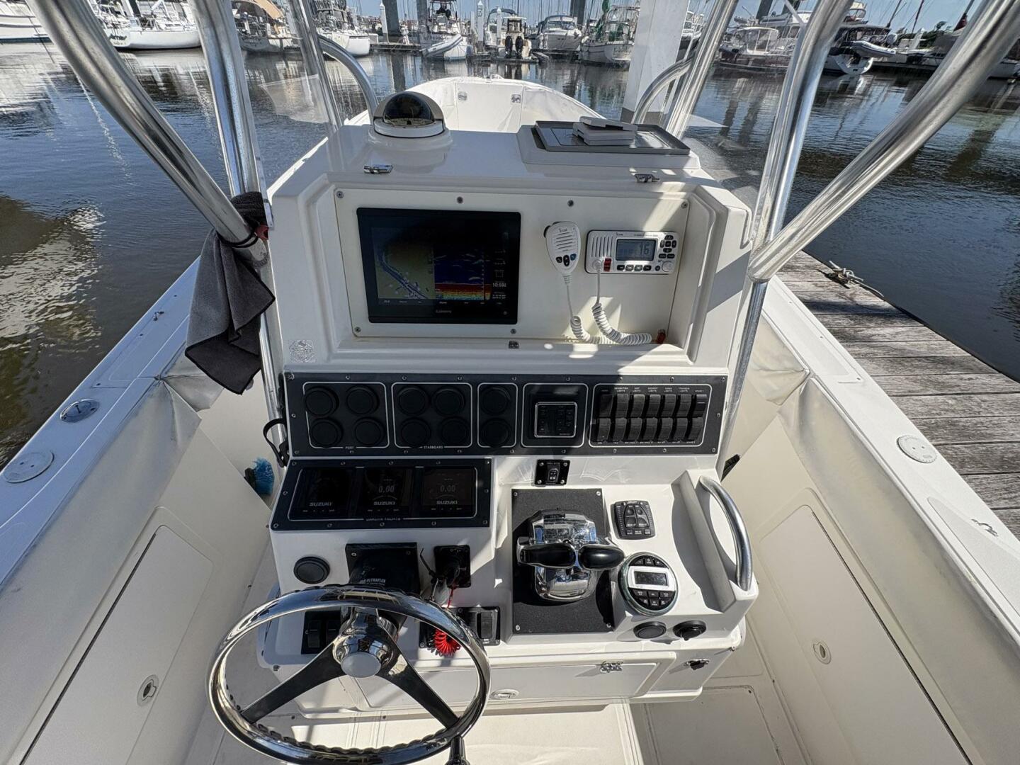 Dakota-320 Open Fisherman 1998-Dakota Charleston-South Carolina-United States-5641771 | Thumbnail
