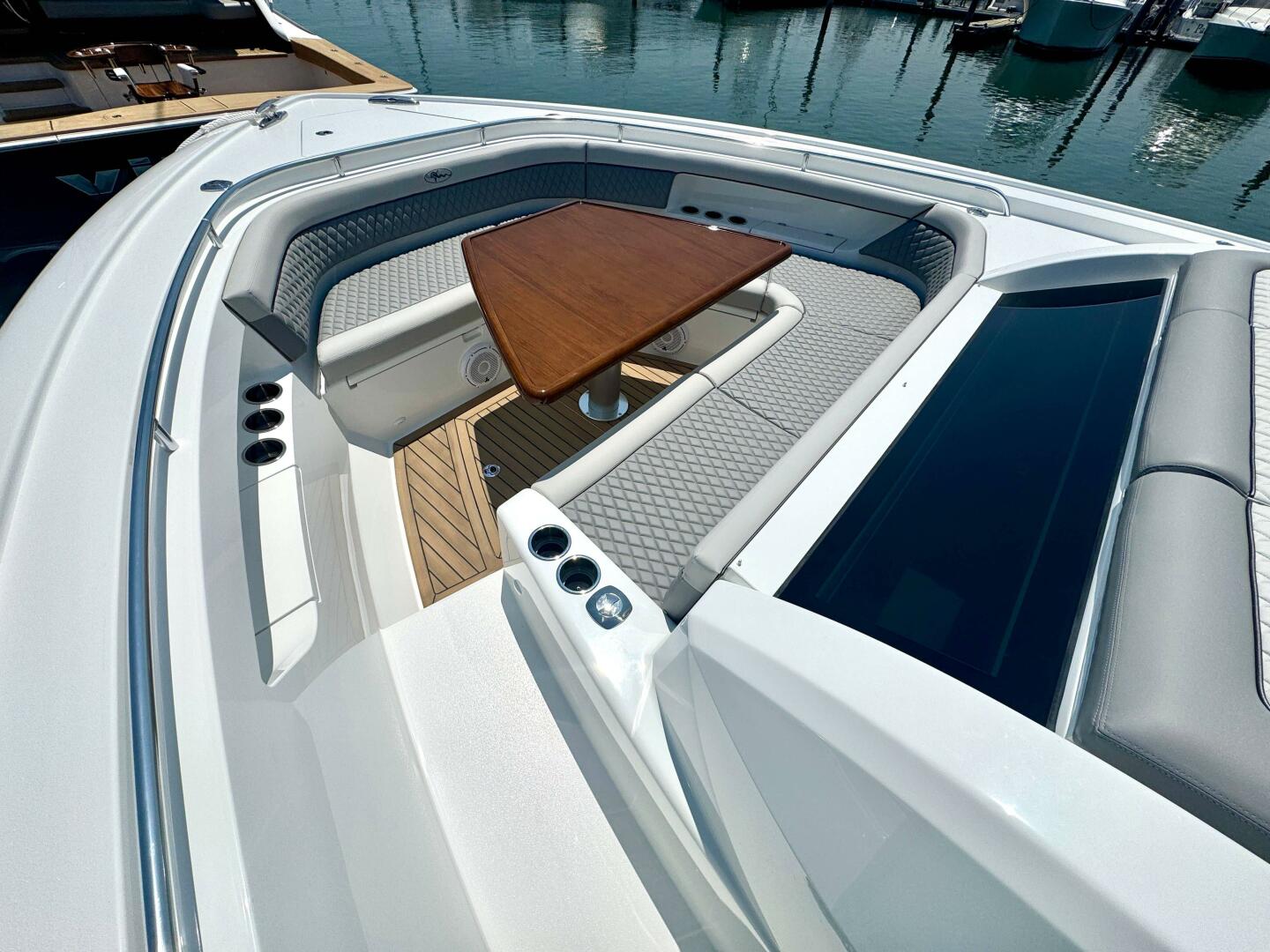 Valhalla Boatworks-V55 Sport Yacht 2027 -St. Clair Shores-Michigan-United States-5671196 | Thumbnail