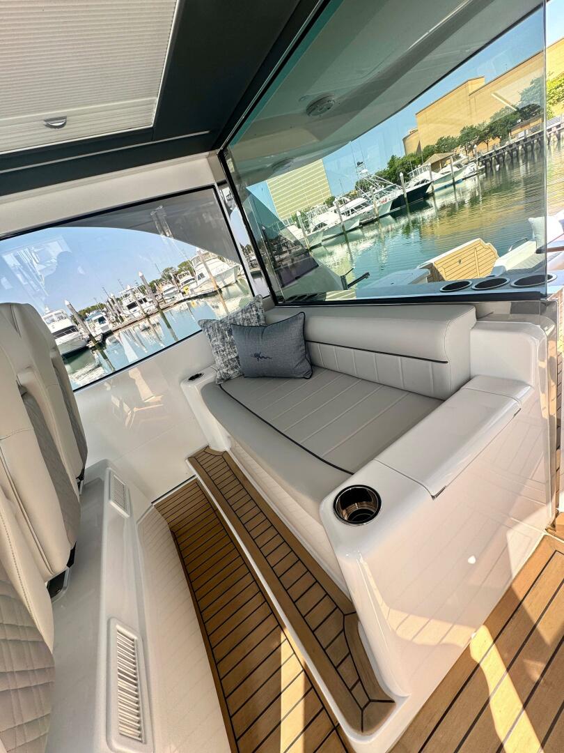 Valhalla Boatworks-V55 Sport Yacht 2027 -St. Clair Shores-Michigan-United States-5671252 | Thumbnail