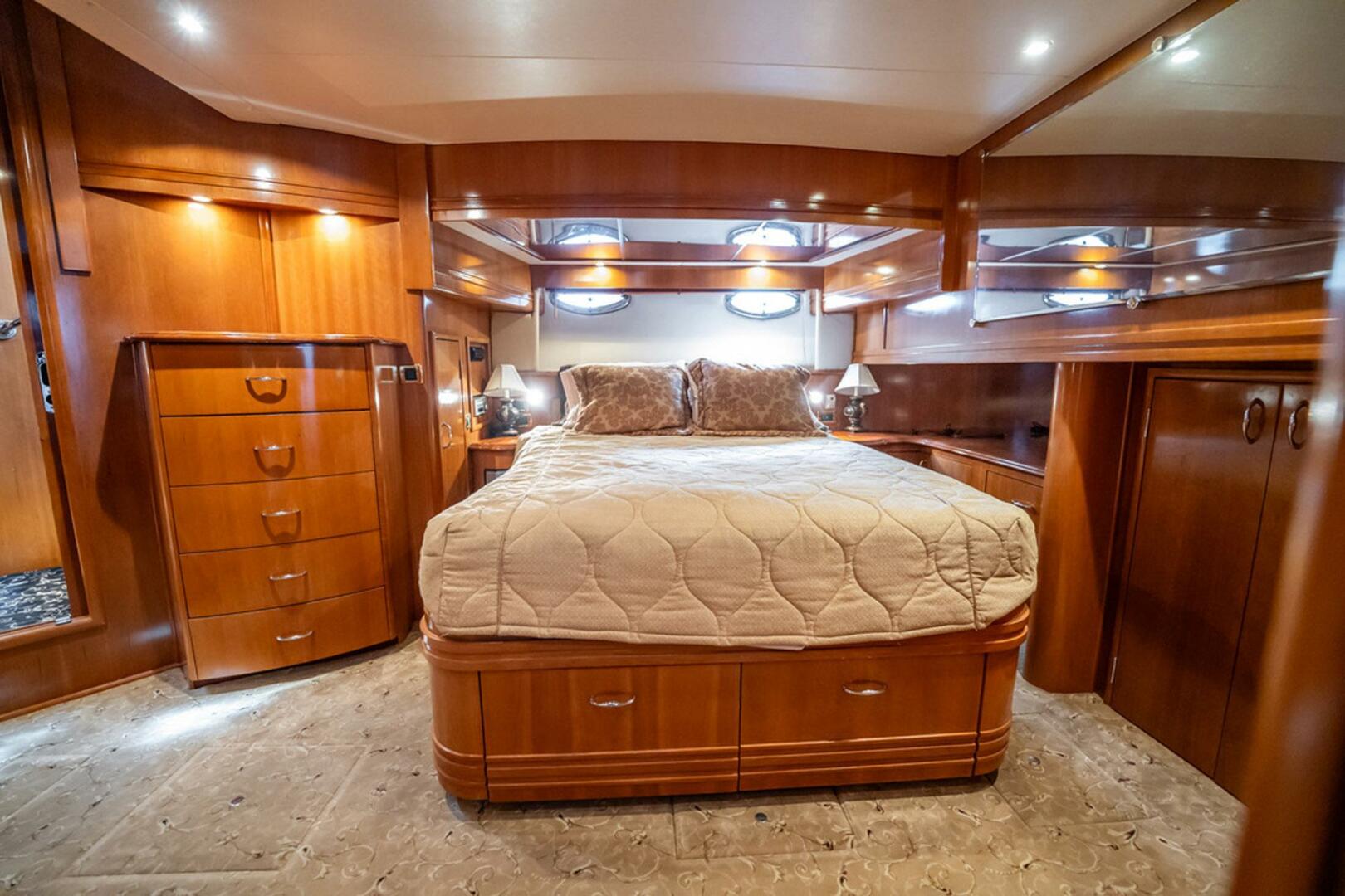 Carver-56 Voyager 2005-Sound Traveler Fort Lauderdale-Florida-United States-5642958 | Thumbnail