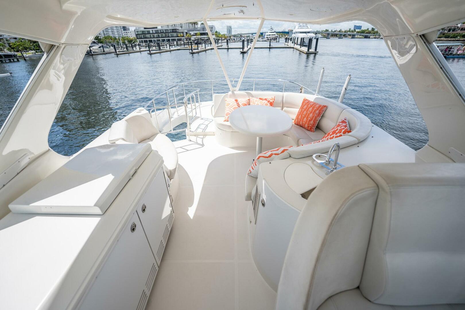 Carver-56 Voyager 2005-Sound Traveler Fort Lauderdale-Florida-United States-5642934 | Thumbnail