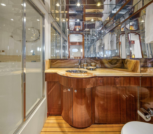 Hatteras-Cockpit Motoryacht 2001-BELLISSIMO Seattle-Washington-United States-Owners Stateroom Head-5675075
