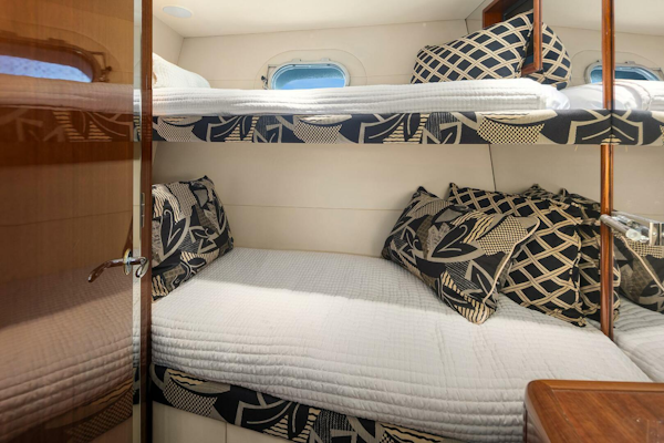 Hatteras-Cockpit Motoryacht 2001-BELLISSIMO Seattle-Washington-United States-Guest Stateroom-5675078