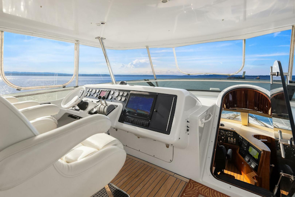Hatteras-Cockpit Motoryacht 2001-BELLISSIMO Seattle-Washington-United States-Upper Helm-5675082