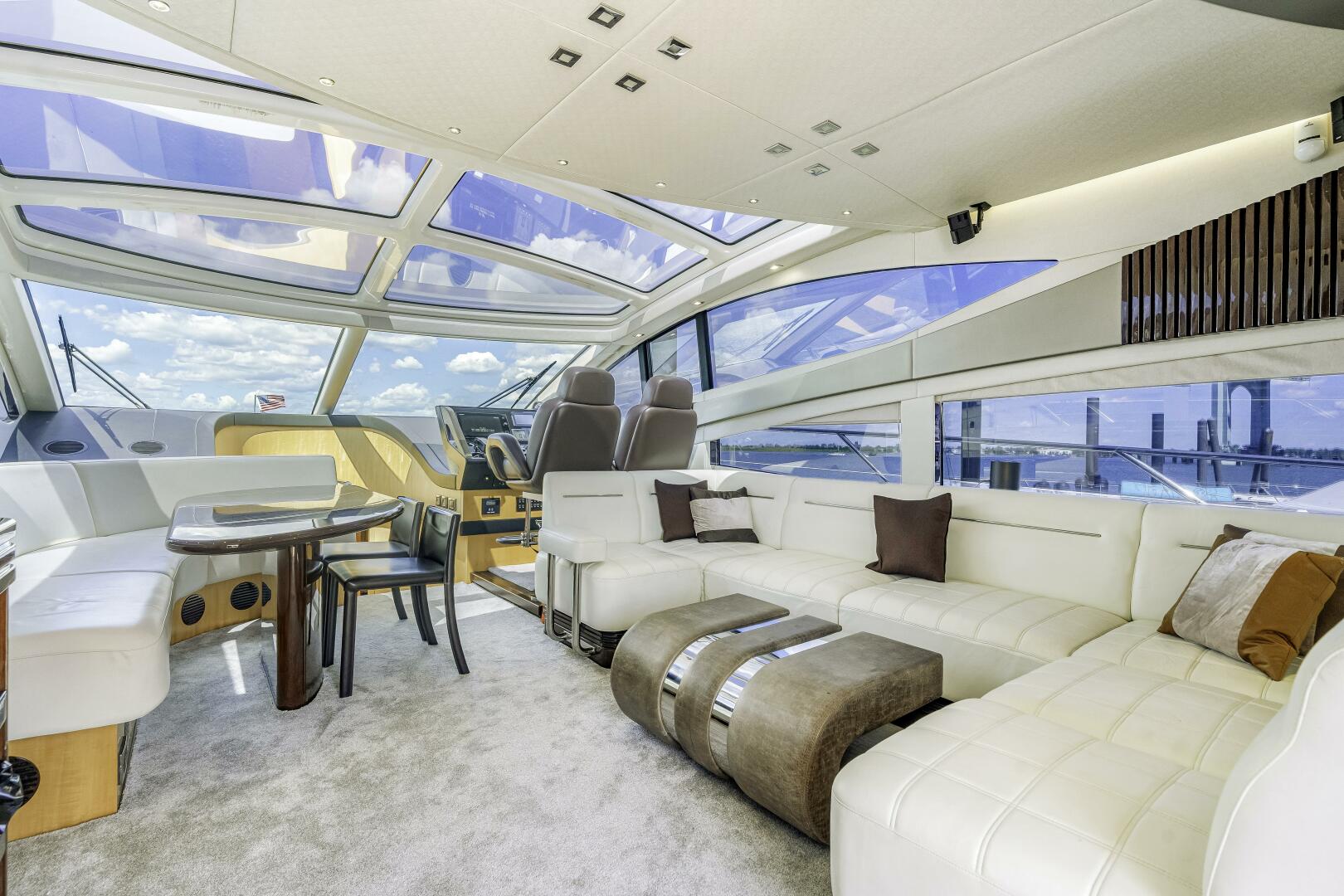 Sunseeker-Predator 2014 -New York-New York-United States-5646976 | Thumbnail
