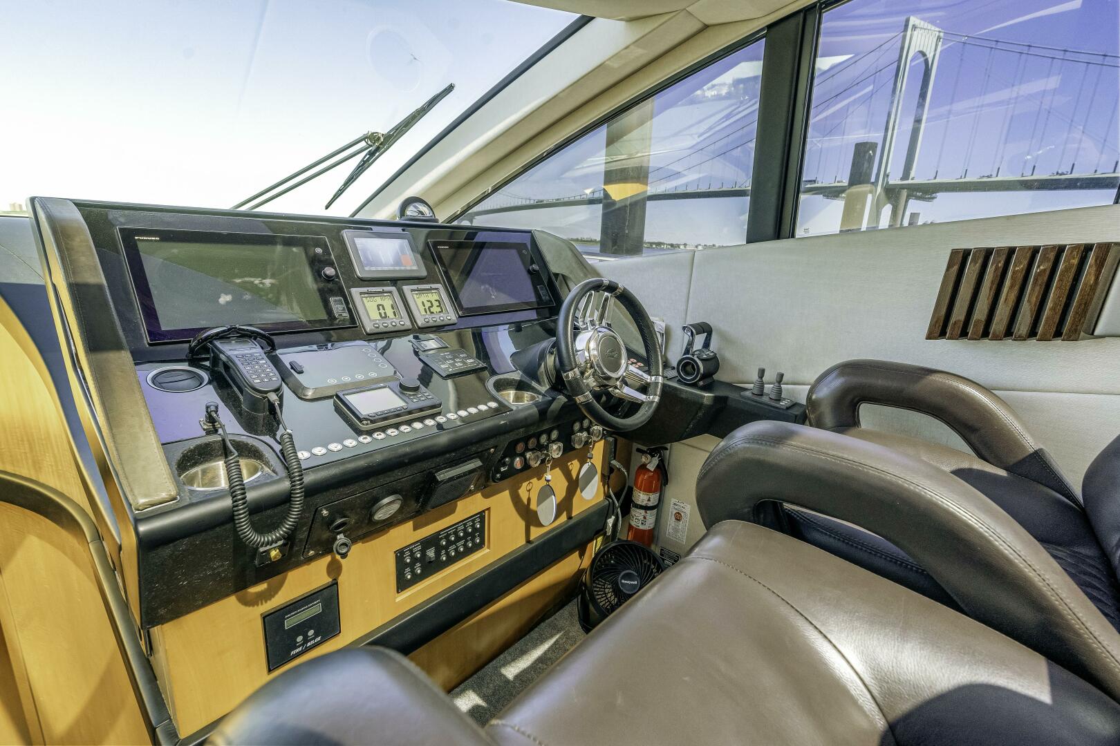 Sunseeker-Predator 2014 -New York-New York-United States-5646969 | Thumbnail