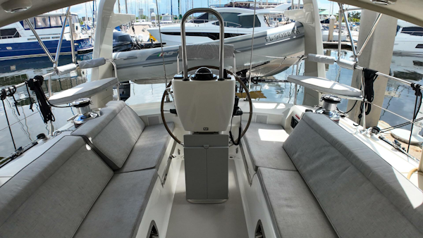 Island Packet-439 2023-Hawkeye St Petersburg-Florida-United States-5663107