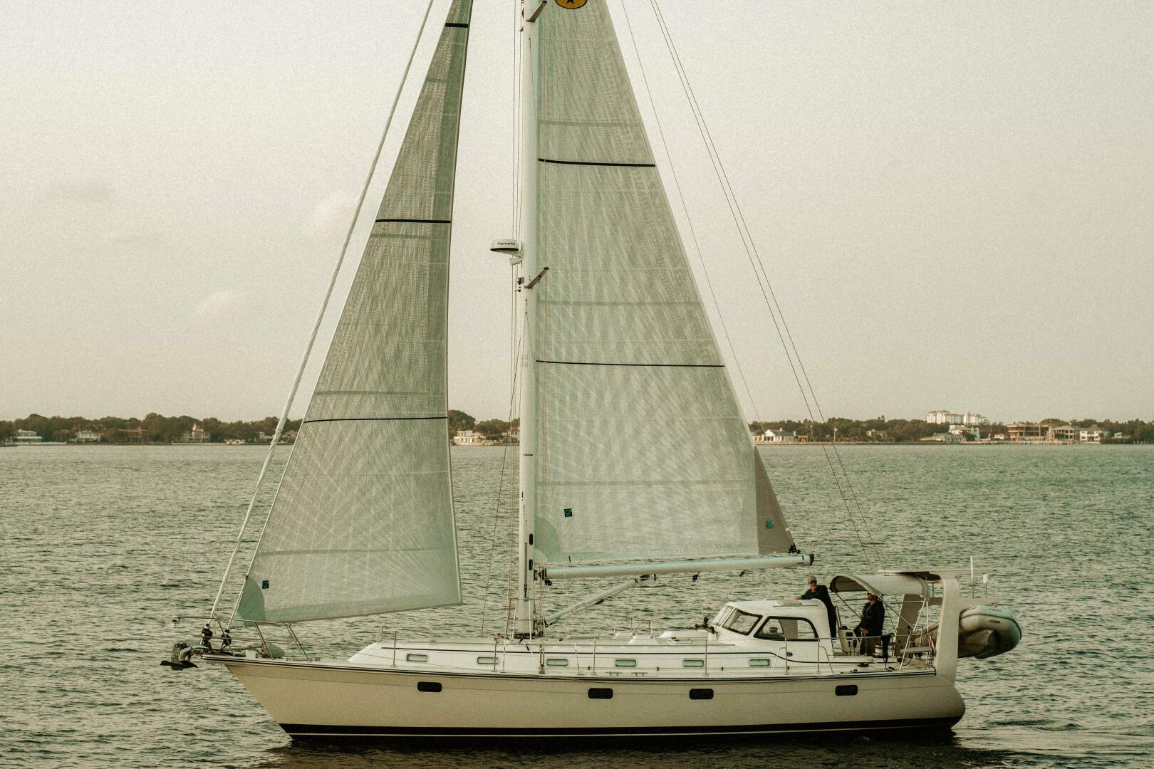 Island Packet-439 2023-Hawkeye St Petersburg-Florida-United States-5647134 | Thumbnail