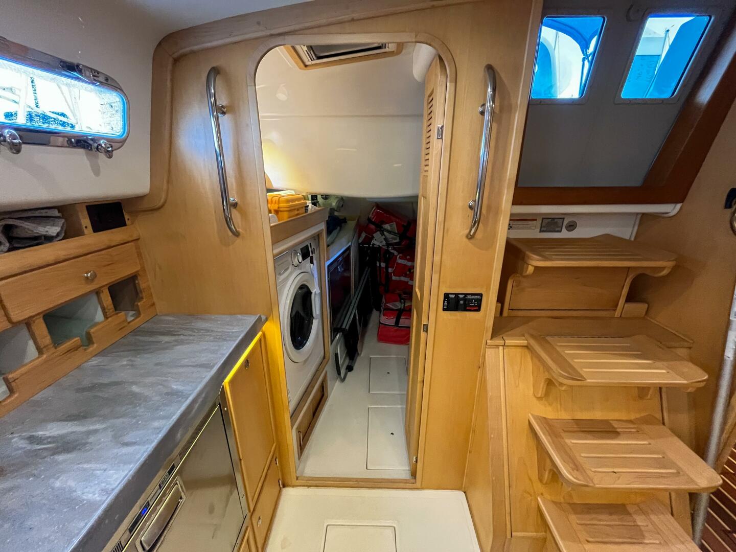 Island Packet-439 2023-Hawkeye St Petersburg-Florida-United States-5647145 | Thumbnail