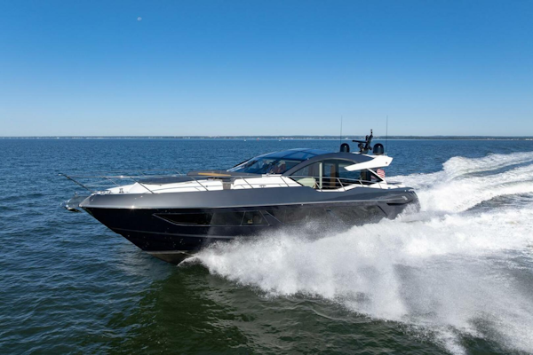 Sunseeker-Predator 2020 -Fort Lauderdale-Florida-United States-5648810