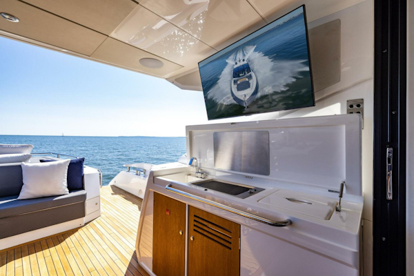 Sunseeker-Predator 2020 -Fort Lauderdale-Florida-United States-5648856