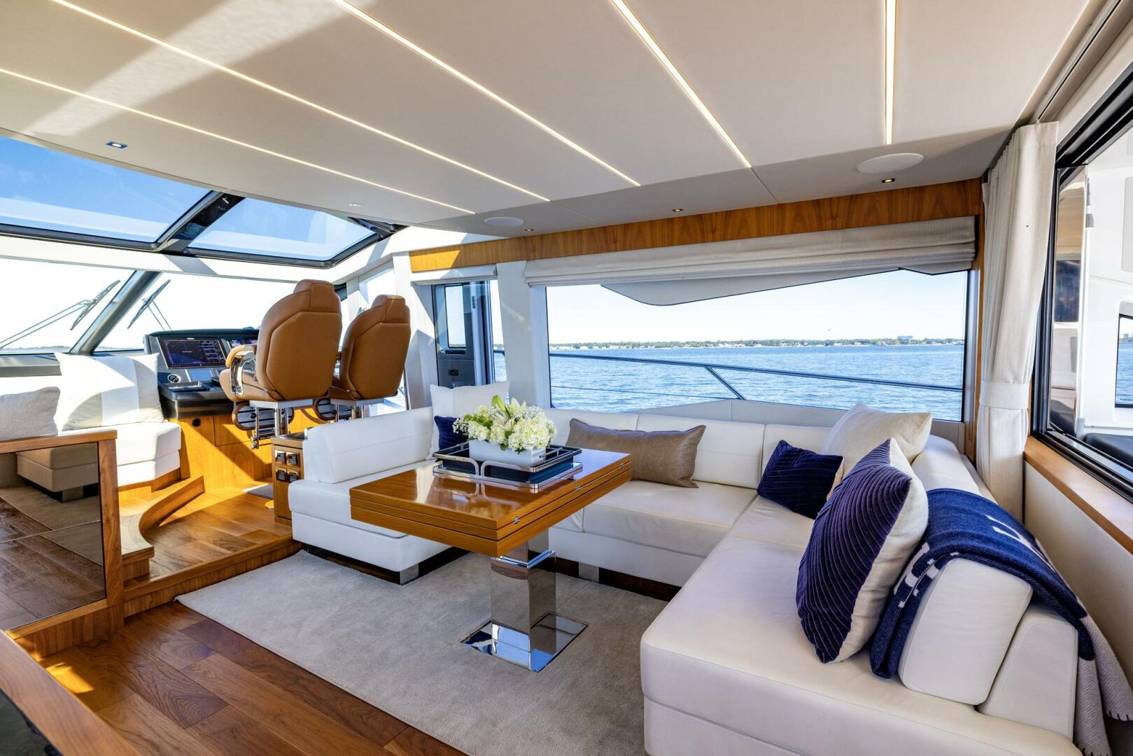 Sunseeker-Predator 2020 -Fort Lauderdale-Florida-United States-5648854 | Thumbnail