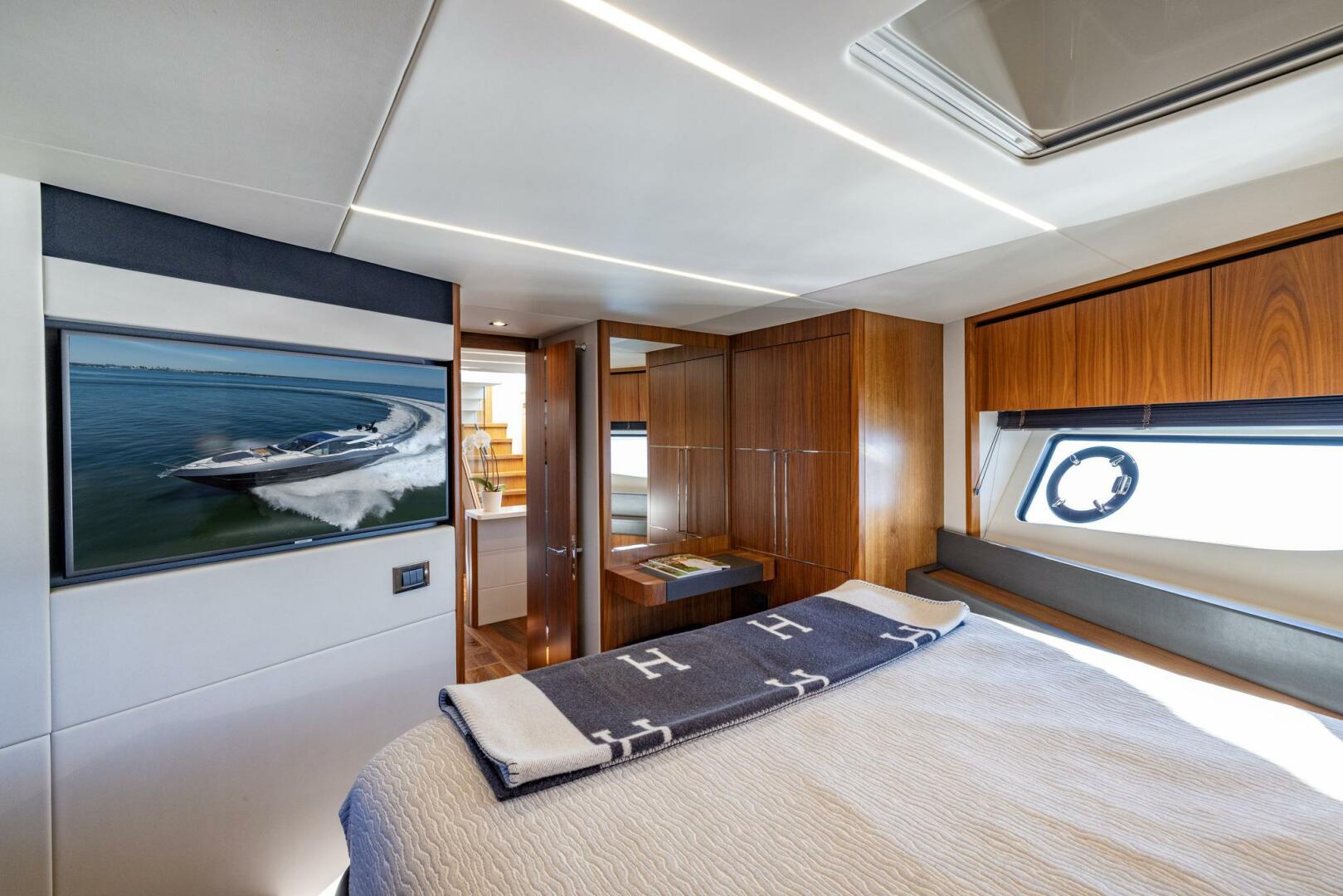Sunseeker-Predator 2020 -Fort Lauderdale-Florida-United States-5648825 | Thumbnail