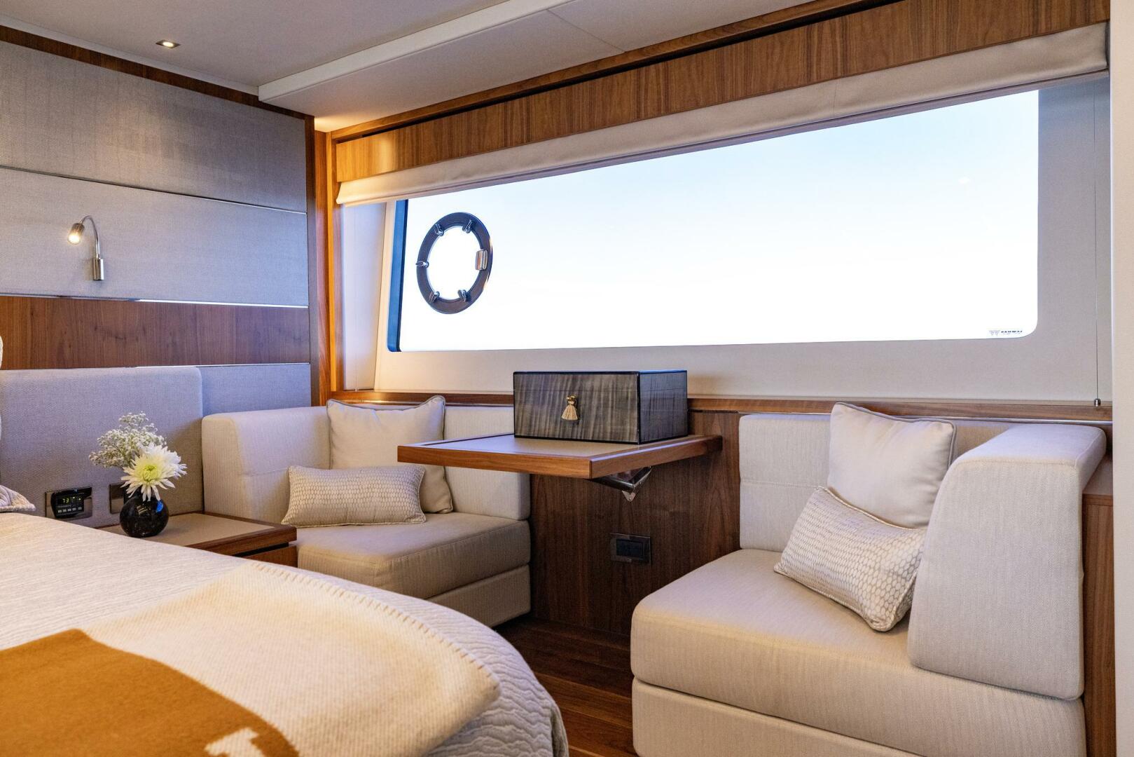 Sunseeker-Predator 2020 -Fort Lauderdale-Florida-United States-5648833 | Thumbnail