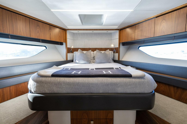 Sunseeker-Predator 2020 -Fort Lauderdale-Florida-United States-5648824