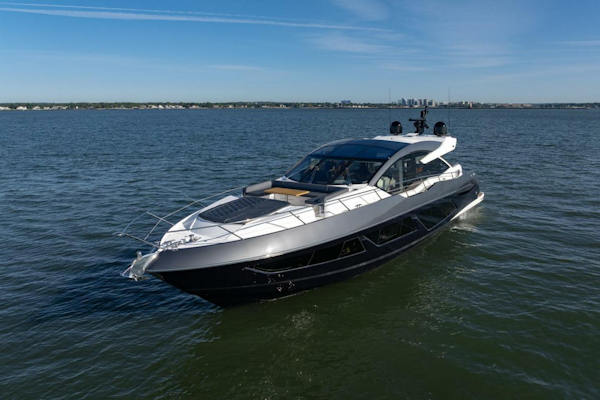 Sunseeker-Predator 2020 -Fort Lauderdale-Florida-United States-5648796