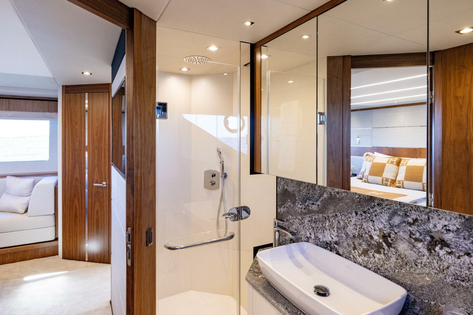 Sunseeker-Predator 2020 -Fort Lauderdale-Florida-United States-5648838 | Thumbnail