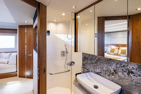 Sunseeker-Predator 2020 -Fort Lauderdale-Florida-United States-5648838