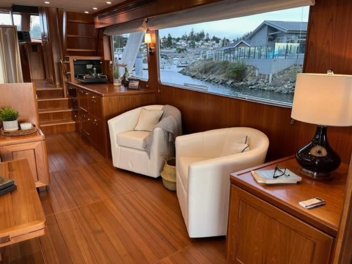 Offshore Yachts-ELV 2023-Vingilot Anacortes-Washington-United States-Salon Starboard-5678115 | Thumbnail