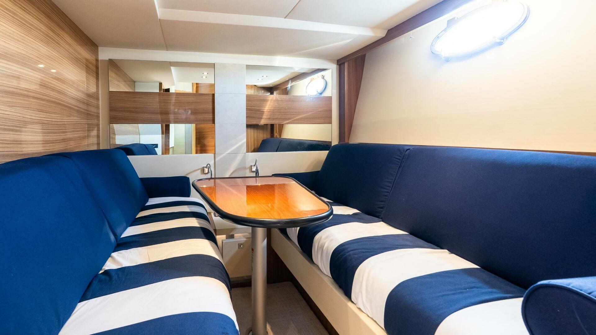 Uniesse-55S 2011-Balliamo Norwalk-Connecticut-United States-5688017 | Thumbnail