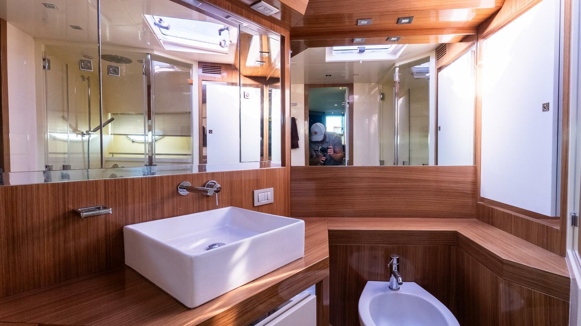 Uniesse-55S 2011-Balliamo Norwalk-Connecticut-United States-5688016 | Thumbnail