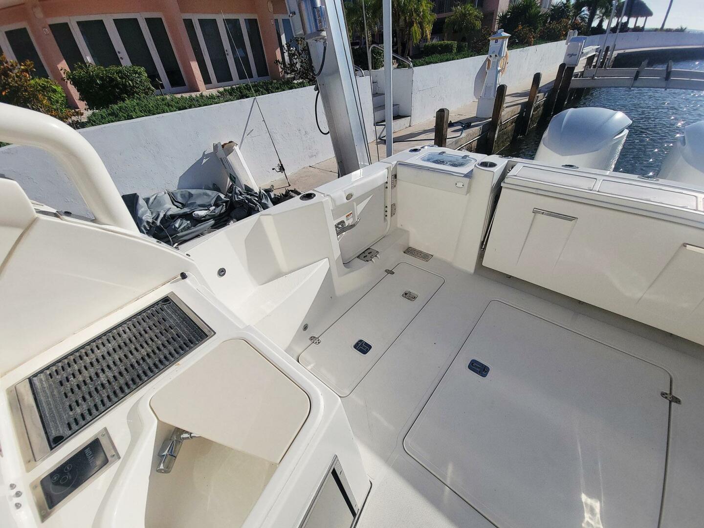 Pursuit-326 DC 2021 -Key Largo-Florida-United States-5697730 | Thumbnail