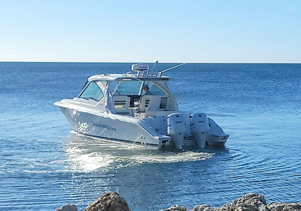 Pursuit-326 DC 2021 -Key Largo-Florida-United States-5697755