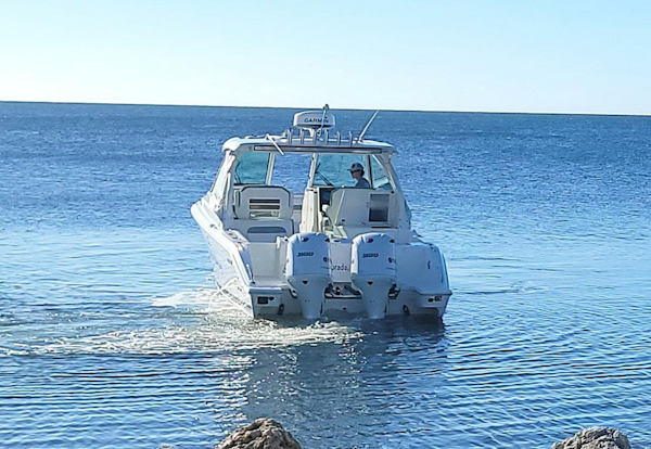 Pursuit-326 DC 2021 -Key Largo-Florida-United States-5697757