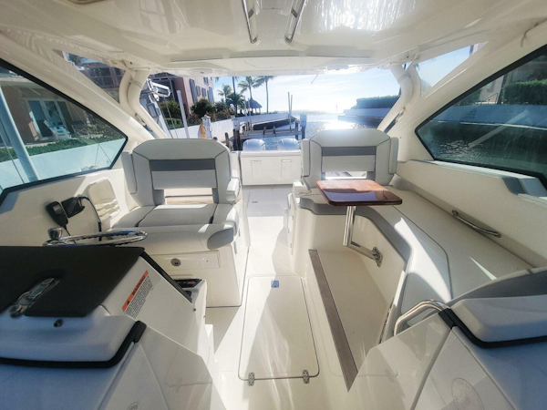 Pursuit-326 DC 2021 -Key Largo-Florida-United States-5697750