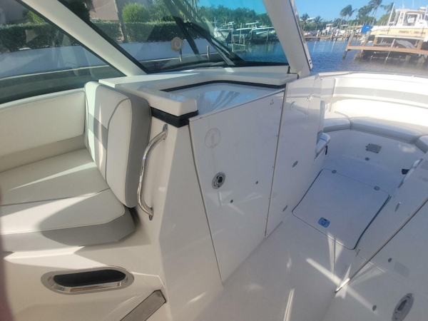 Pursuit-326 DC 2021 -Key Largo-Florida-United States-5697742