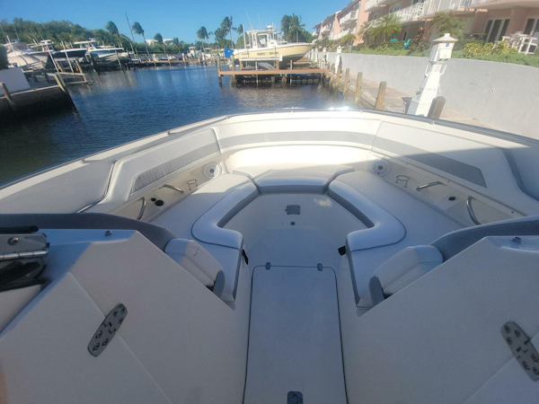Pursuit-326 DC 2021 -Key Largo-Florida-United States-5697748