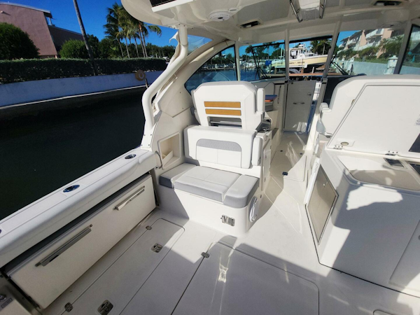 Pursuit-326 DC 2021 -Key Largo-Florida-United States-5697733