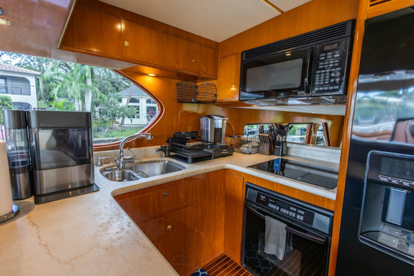 Ocean Alexander-Raised Pilothouse Flybridge Sedan 2005-Bluewater Fort Lauderdale-Florida-United States-5701729